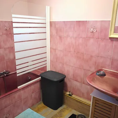 Bright With Two Bedrooms In Ajaccio Eccica-Suarella (Corsica)